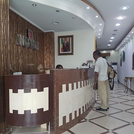 Novo Hotel Brazzaville Bagian luar foto