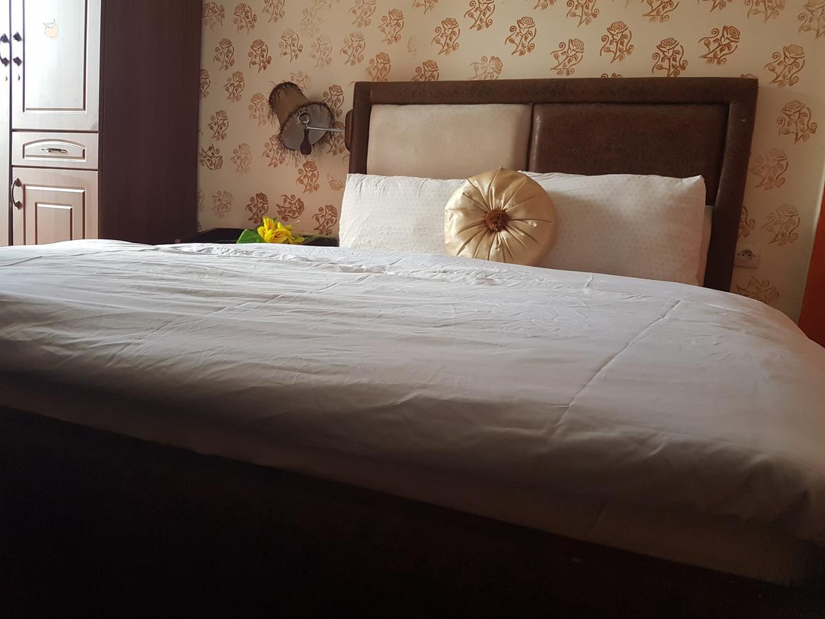 Novo Hotel Brazzaville Bagian luar foto