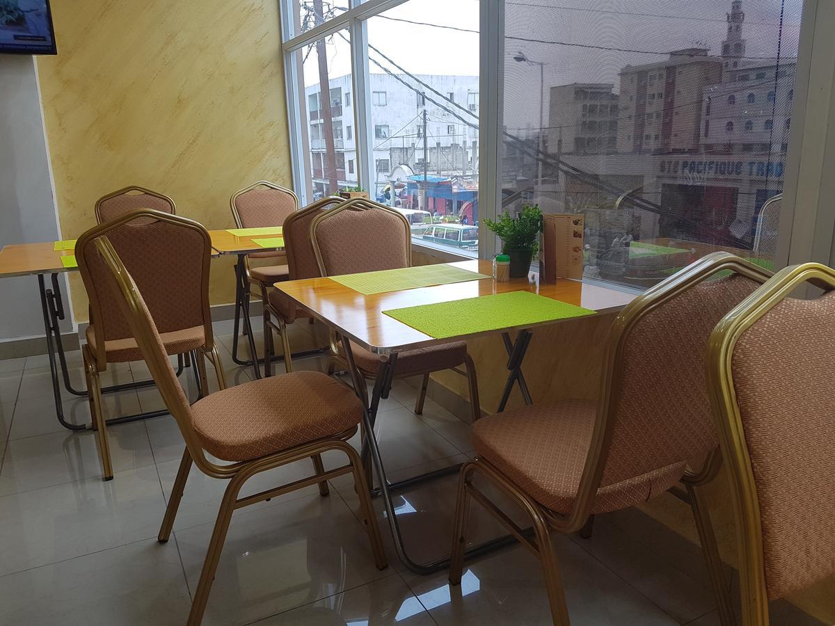Novo Hotel Brazzaville Bagian luar foto