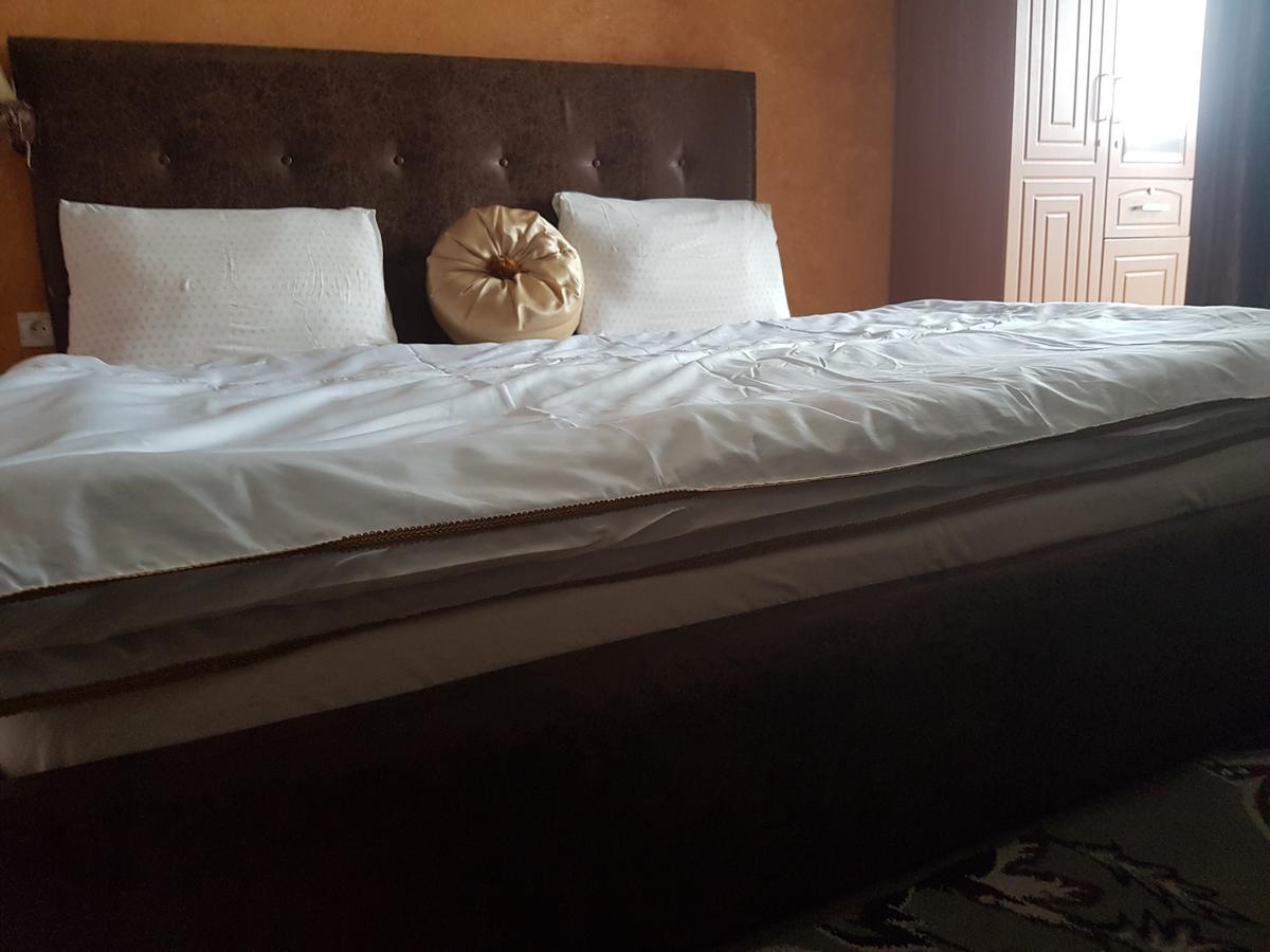 Novo Hotel Brazzaville Bagian luar foto