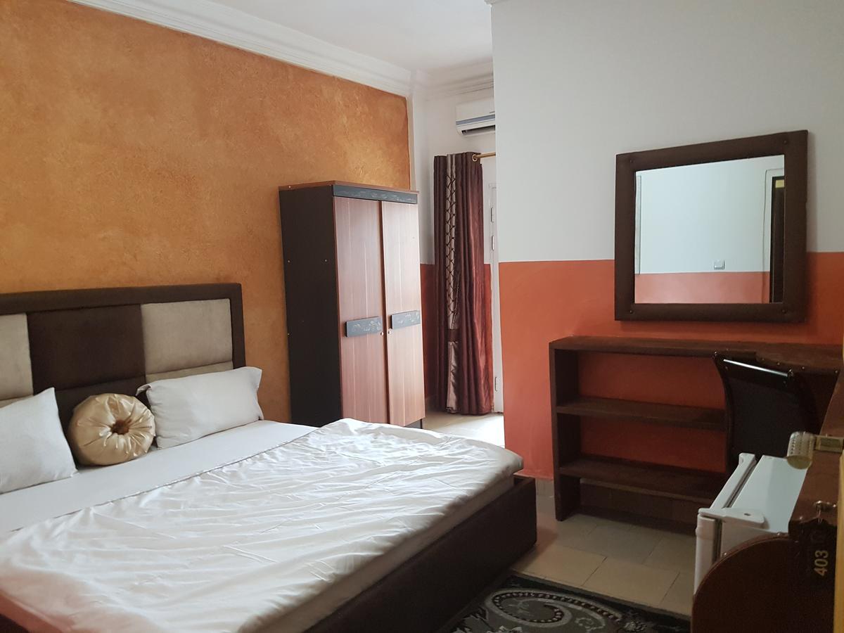 Novo Hotel Brazzaville Bagian luar foto